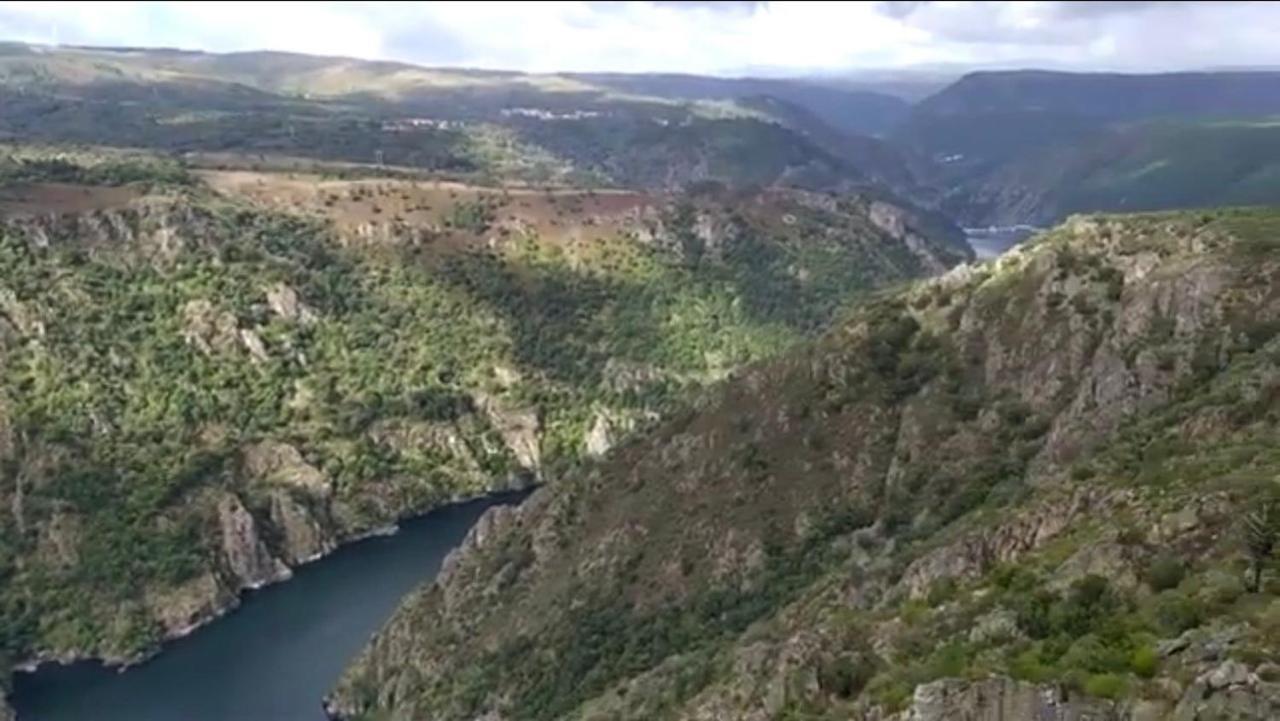 Vila Casa Bolmente A Ver En La Ribeira Sacra. Sober Exteriér fotografie